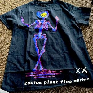Cactus plant t